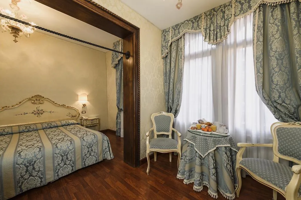 Bed & Breakfast Locanda Al Leon Venice