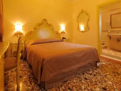 Locanda Al Leon Venice Italy