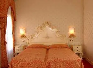 Locanda Al Leon Venezia Italia