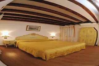 Locanda Al Leon Venezia 3*,  Italia